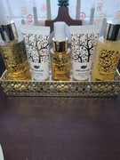 Zestaw kosmetykow do ciala argan oil + efektowny stojak