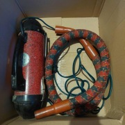 Stary odkurzacz D.W.I Rzeszów – kolekcjonerski, PRL, sprawny