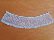 Kołnierzyk stylonowy z haftem 36 x 9,5 cm