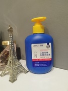 Szampon trychologiczny  z dwusiarczkiem selenu 300 ml