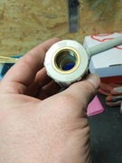 Zestaw rur i śrubunków po demontażu kotłowni