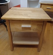 Szafka nocna / stolik. Drewniana. Dąb. Używana. Stan bardzo dobry.