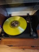 Gramofon Audio-Technica AT-LPW50PB /  Wkładka z igłą to AT-VM95SH