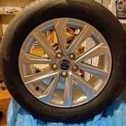 Kompletne koła letnie Toyota chr 17" 2025.