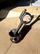 Tłok z korbowodem BMW 3.0 d M57N2 M57TUE2