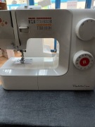 Maszyna do szycia Redstar R10s