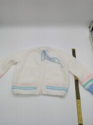 Sweterek niemowlęcy