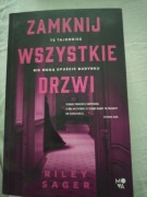 Zamknij wszystkie drzwi Riley Sager
