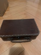 Mała vintage walizka