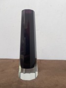 Masywny Fioletowy Wazon