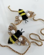 Broszki pszczoły 2 szt, zestaw broszek, biżuteria artystyczna, pszczóła