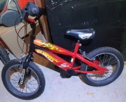 Rowerek biegowy Hot Wheels 16"