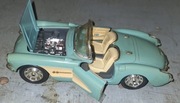 Bburago Chevrolet Corvette 1957 Cabrio skala 1:18
