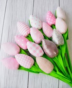 Tulipany na Dzień Matki. Fuksjowe tulipany bawełniane. Tulipany hand-made.
