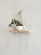 Wisząca półka ścienna boho makrama