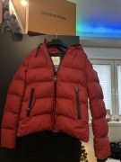 kurtka moncler s