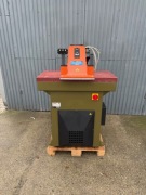 Atom S120 Maszyna do cięcia prasa hydrauliczna sztanca wycinarka 