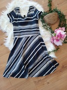 Ciemogranatowa rozkloszowana sukienka  38M/40L z krótkim rękawem letnia 