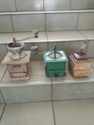 Młynki ręczne z okresu PRL.