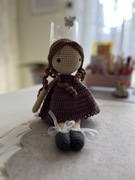 Lalka z ubrankami zrobiona na szydełku, crochet doll