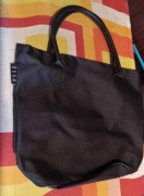 Czarna torebka elle 25x30