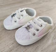 Buty niemowlęce 