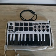 Akai mpk mini ..