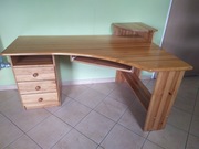 Biurko rogowe z sosny