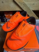 Halówki Nike rozmiar 29.5