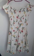 Sukienka w kwiaty Bershka XS 