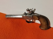 Antyczny pistolet kapiszonowy