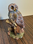 Figurka sowa na gałęzi