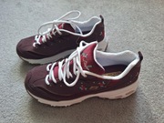 Skechers D’Lites Rodeburg EU 40 – burgundowe sneakersy Memory Foam