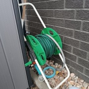 Wąż ogrodowy na bębnie z dyszą bardzo dobry stan