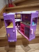 Kamper auto restauracja Barbie