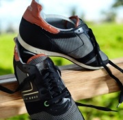  Markowe eleganckie sportowe buty Hugo Boss r 41 wkł 27cm