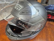 Kask AGV zintegrowany