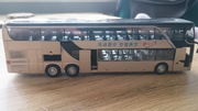 Autobus metalowy model 