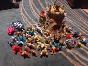 Gormity z zamkiem i z potworem morskim