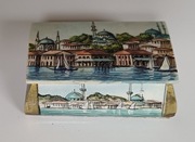 Maleńka szkatułka z kości ręcznie malowana