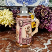 Ręcznie zdobiony kufel z pokrywką - Rycerze i Karczma - Mikołów - 0,7 L