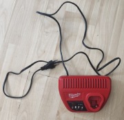ŁADOWARKA MILWAUKEE M12- C12C DO AKUMULATORÓW LI-ION 12V 