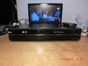 Nagrywarka DVD/VHS LG z pilotem, model RC389H