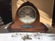 Zegar HAU 1927 model 3465 art deco jasny dąb zadbany ładne aplikacje loft