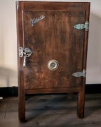 Zabytkowa lodownia szafkowa ALASKA Unikatowy antyk z USA ok.1910r.