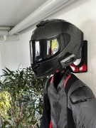 Wieszak na kask motocyklowy