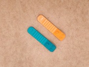 LEGO 2 separatory - pomarańczowy i turkusowy - rozdzielacze do klocków lego