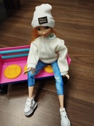 Kremowe ubranko dla lalki barbie plus trampki 