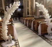 Łuki z kwiatami wiśni