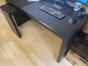 Biurko z wysuwanym panelem, czarnobrąz